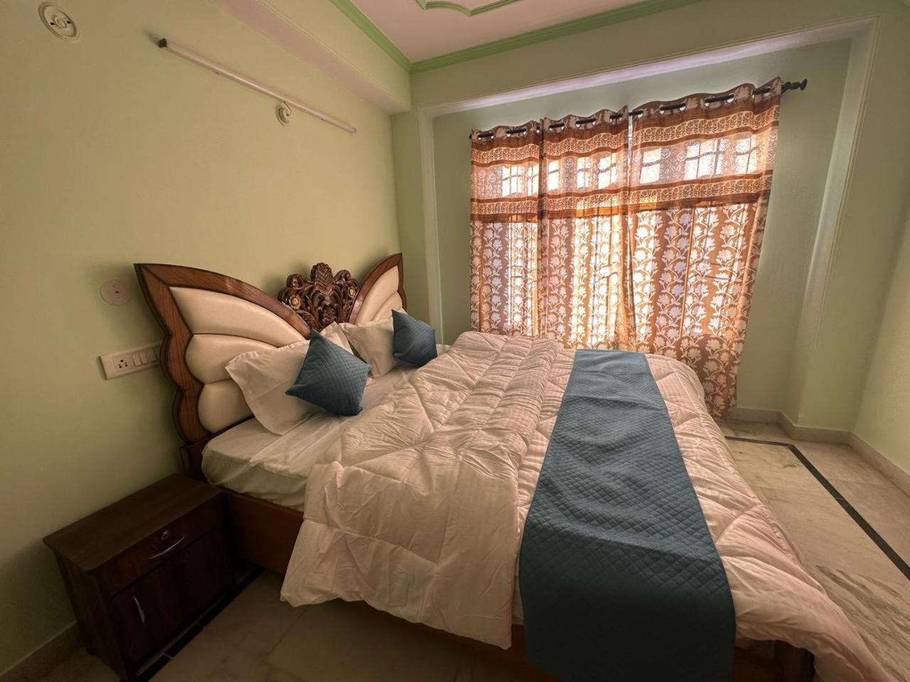 Nav Nidhi B&B Shimla Exteriör bild