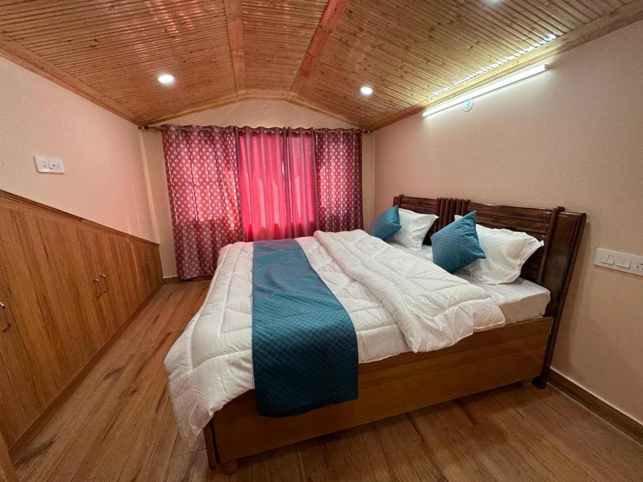 Nav Nidhi B&B Shimla Exteriör bild